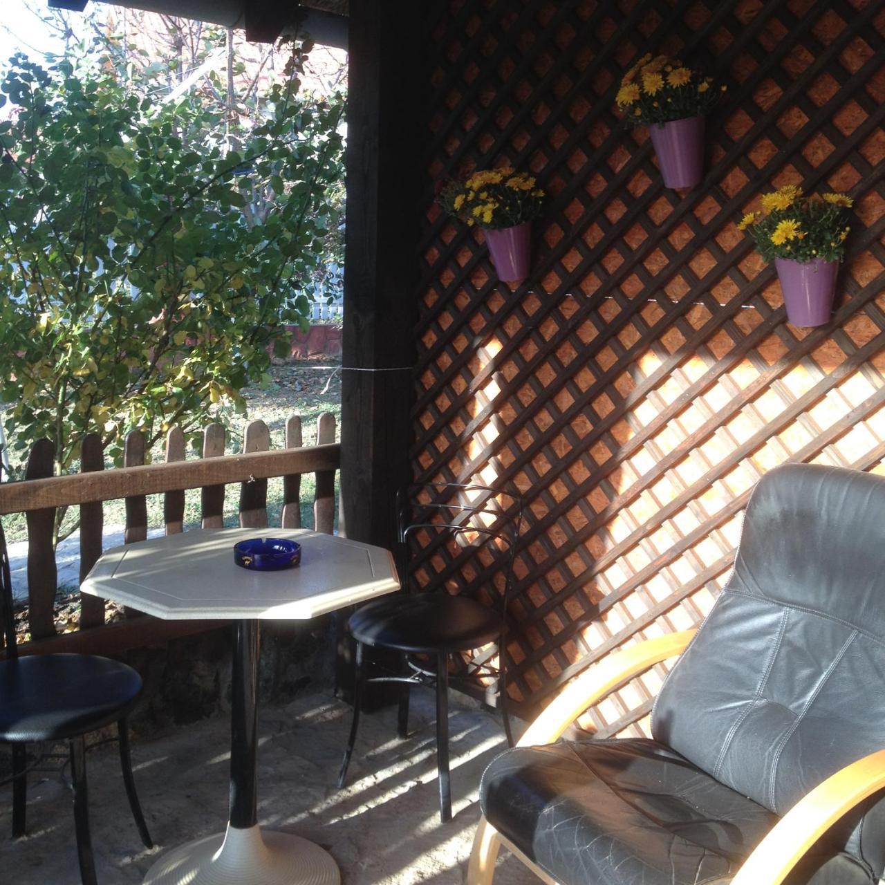 Guest House Rose Smederevska Palanka Exterior foto